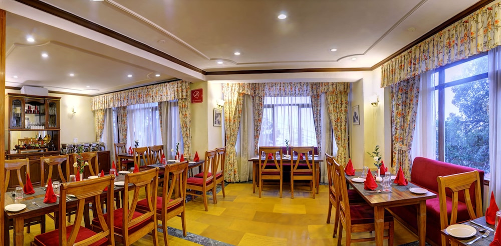 Summit Le Royale Hotel Shimla