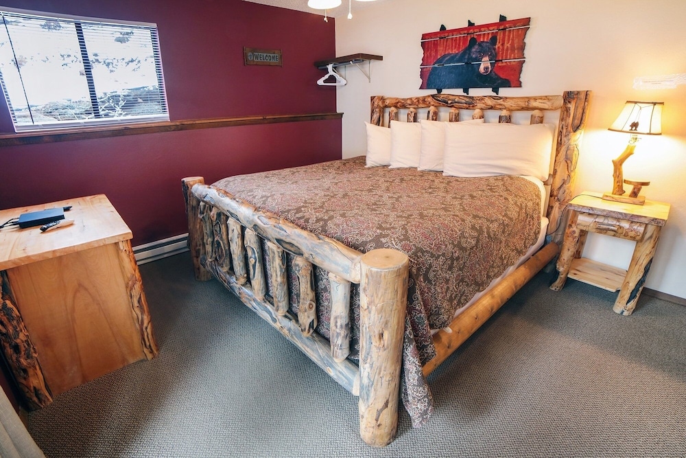Timber Creek Chalets 7 cabin - photo 3