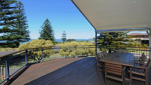 Alcheringa 1 10 Pacific Parade — carbon neutral stay, Yamba