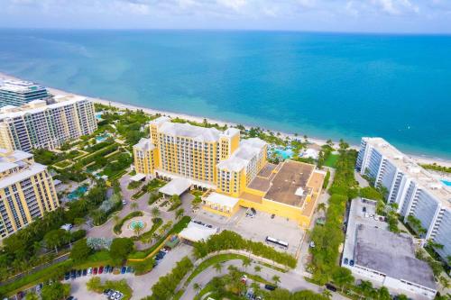 Lovely Deluxe Unit Located at Ritz Carlton Key Biscayne in Miami, United States