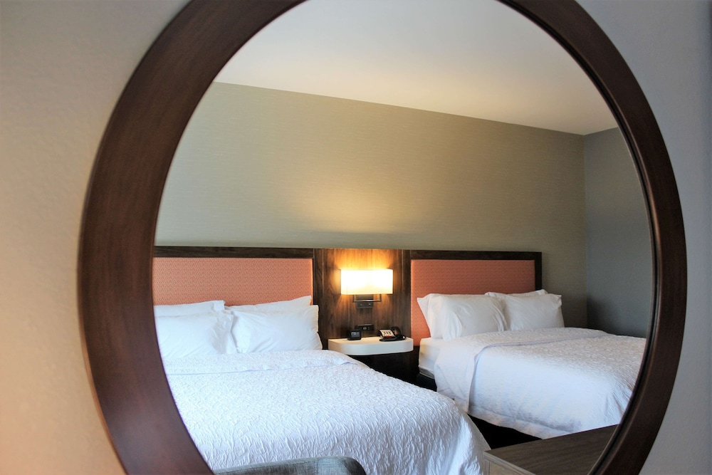 Hampton Inn Lexington NC - photo 21
