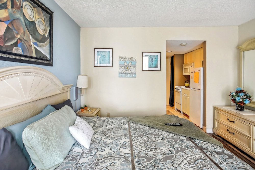 Caravelle Tower Condo Rental Walk to Beach - photo 12