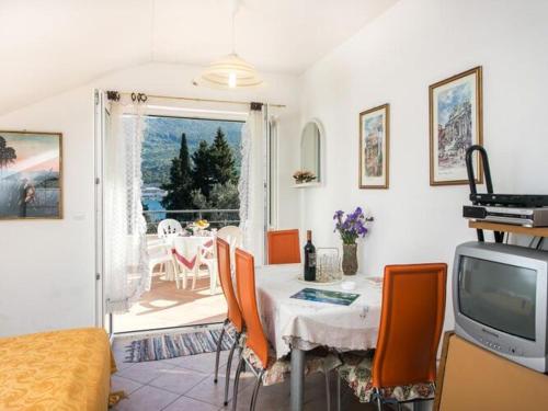 Apartments Tramonto One Bedroom Apartment with Balcony and Sea View