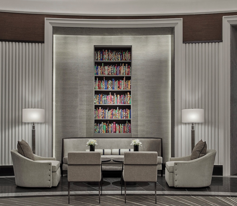 Four Seasons Hotel One Dalton Street Boston - photo 4