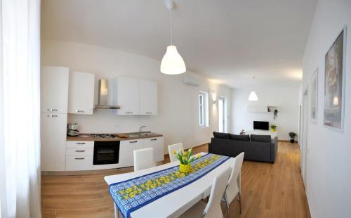 Costa d'Amalfi Apartments — 4-Star Luxury Hotel in Pontecagnano, Italy