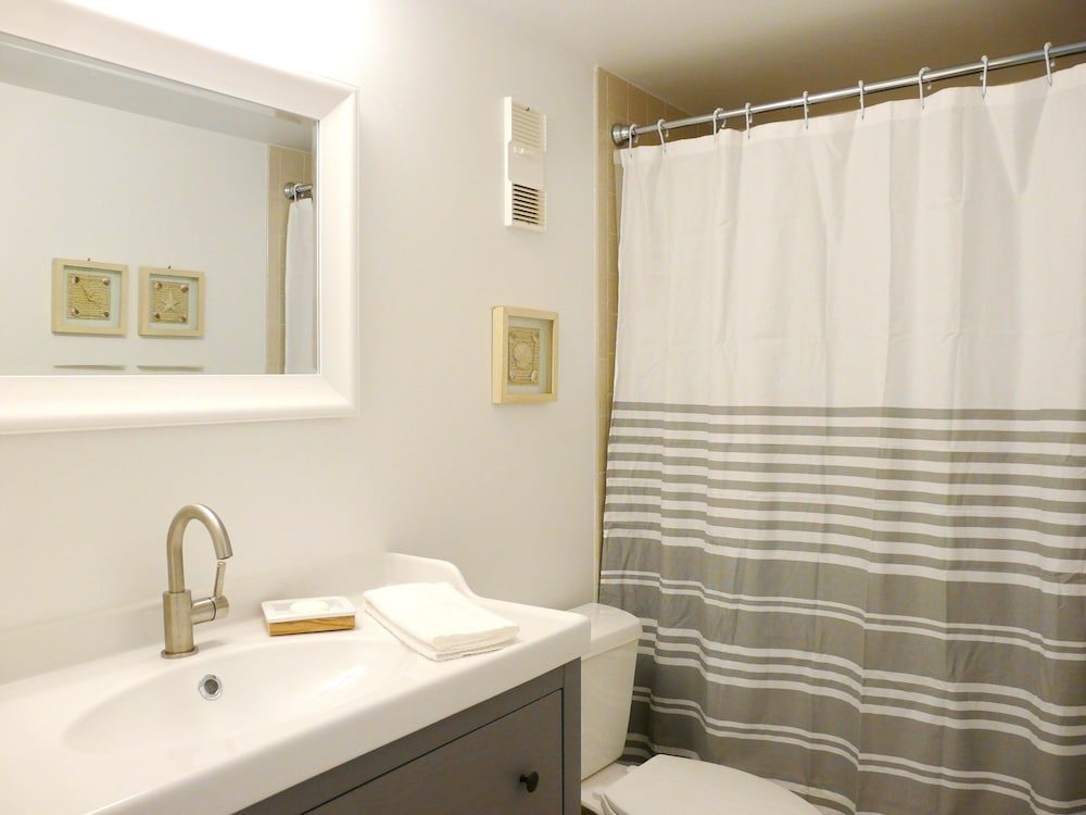 South Seas Tower 2 1001 - photo 15