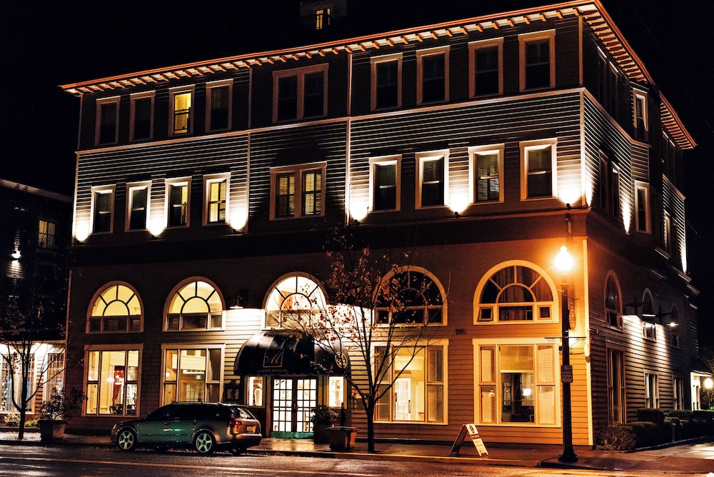 Majestic Inn & Spa - photo 112