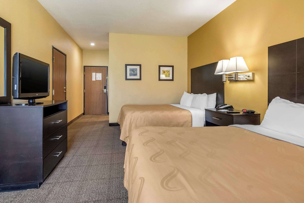 Quality Inn & Suites Lenexa Kansas City - photo 20