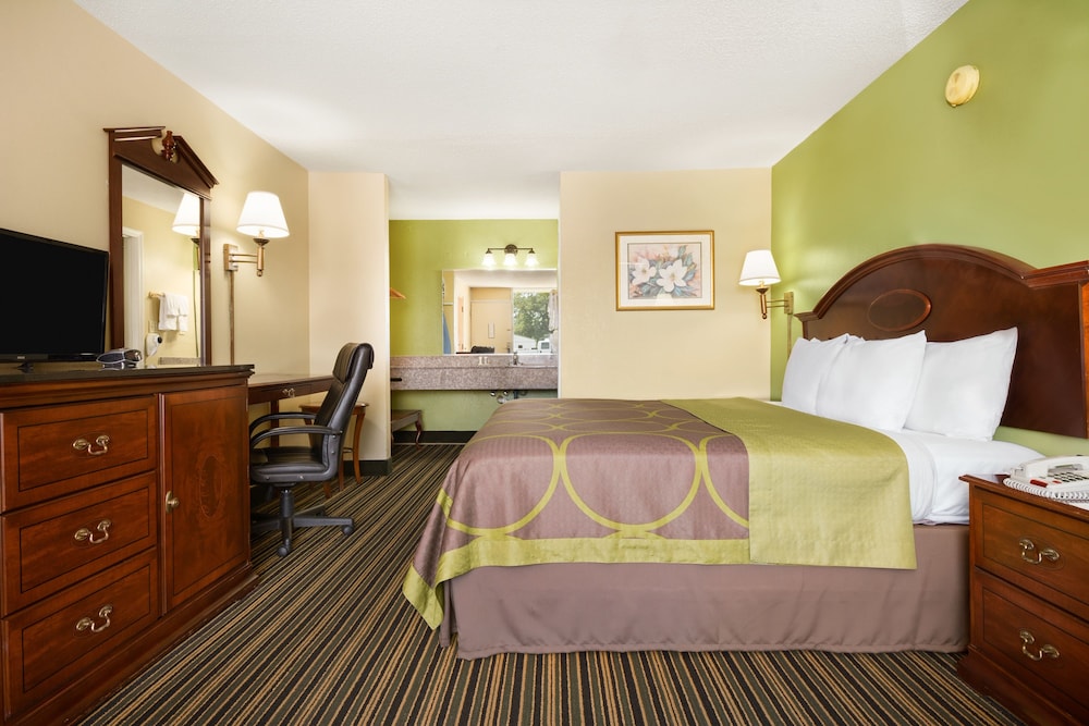 American INN of Orangeburg - photo 8