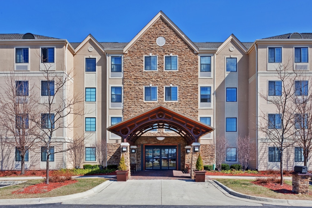 Staybridge Suites Chicago Glenview by IHG - photo 40