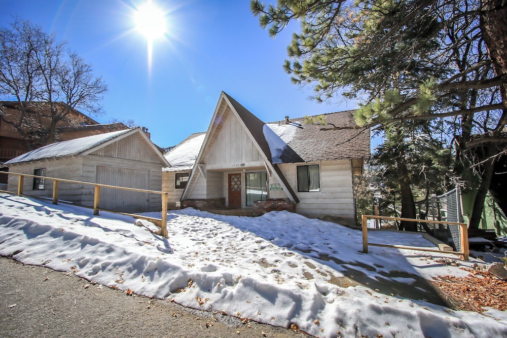 Somen - carbon neutral hotel in Big Bear Lake