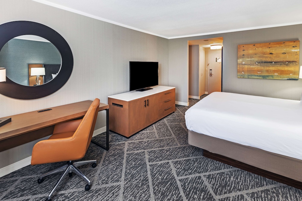 DoubleTree by Hilton Tulsa Warren Place - photo 26