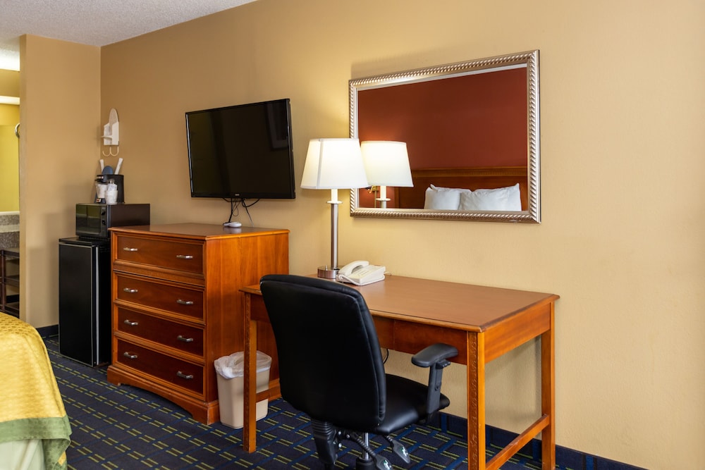 Shelby Inn - photo 13