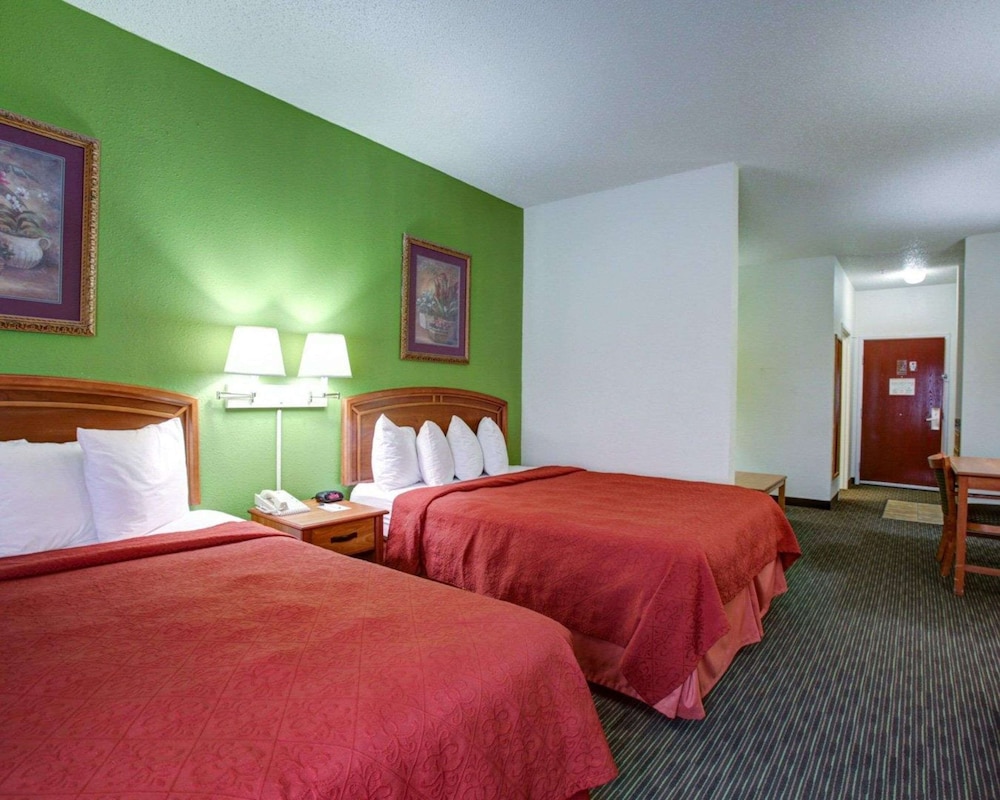 Quality Inn & Suites Airport - photo 19