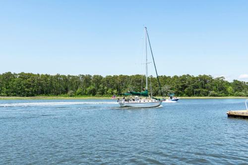 Waterway Haven by Oak Island Accommodations - photo 49