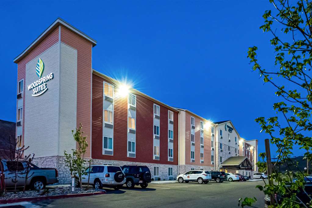 WoodSpring Suites Reno Sparks - photo 6