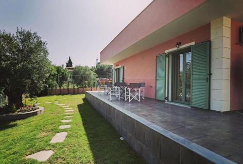 Elpida Suites - carbon neutral hotel in Unknown City