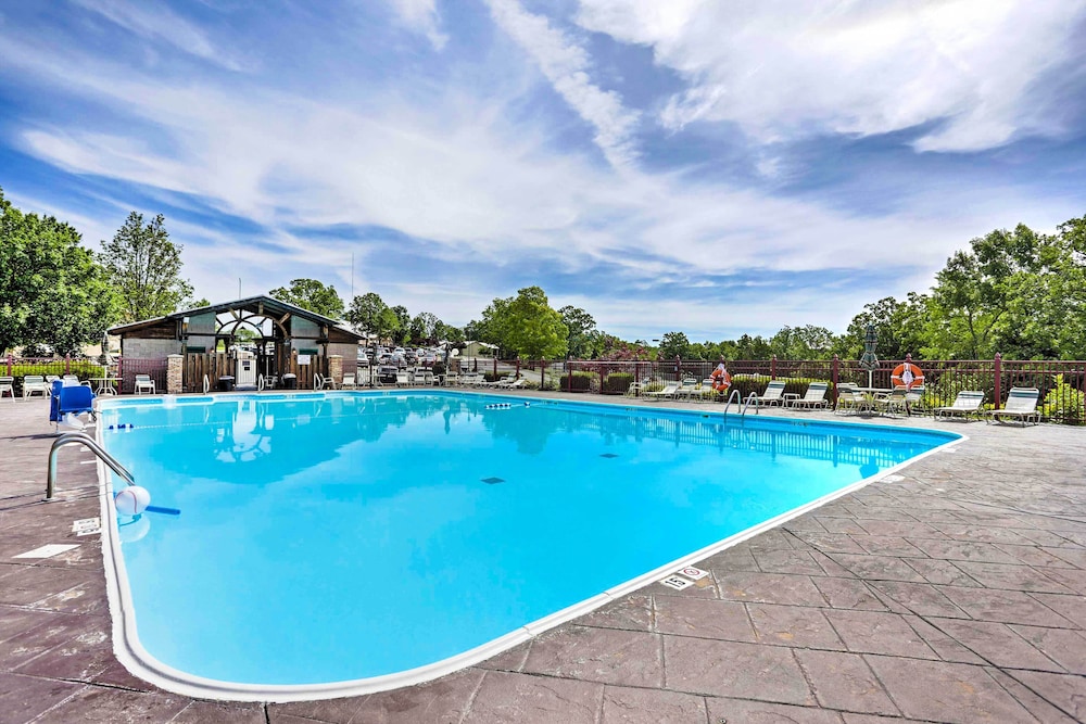 Vibrant Holiday Hills Resort Condo w Balcony - photo 9