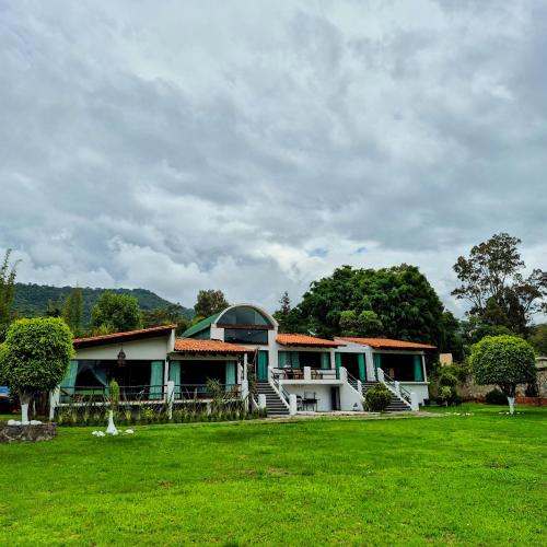 Casa Valle Horus — 4-Star Luxury Hotel in Valle De Bravo, Mexico