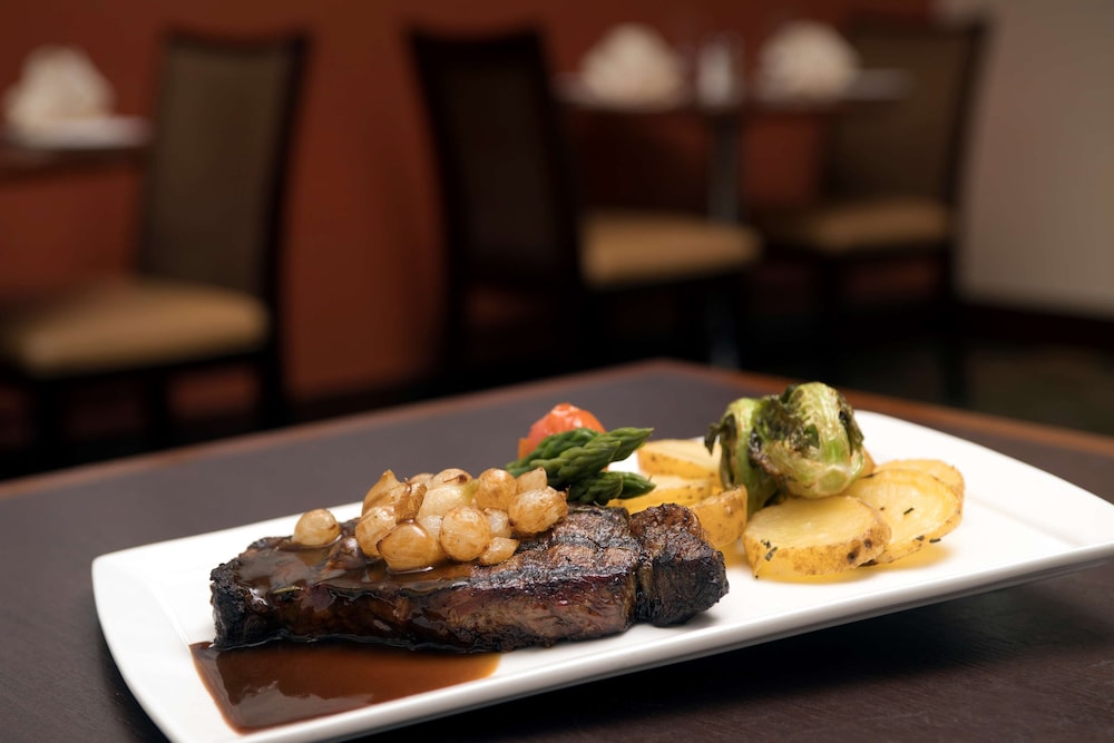 DoubleTree by Hilton Sterling Dulles Airport - photo 34