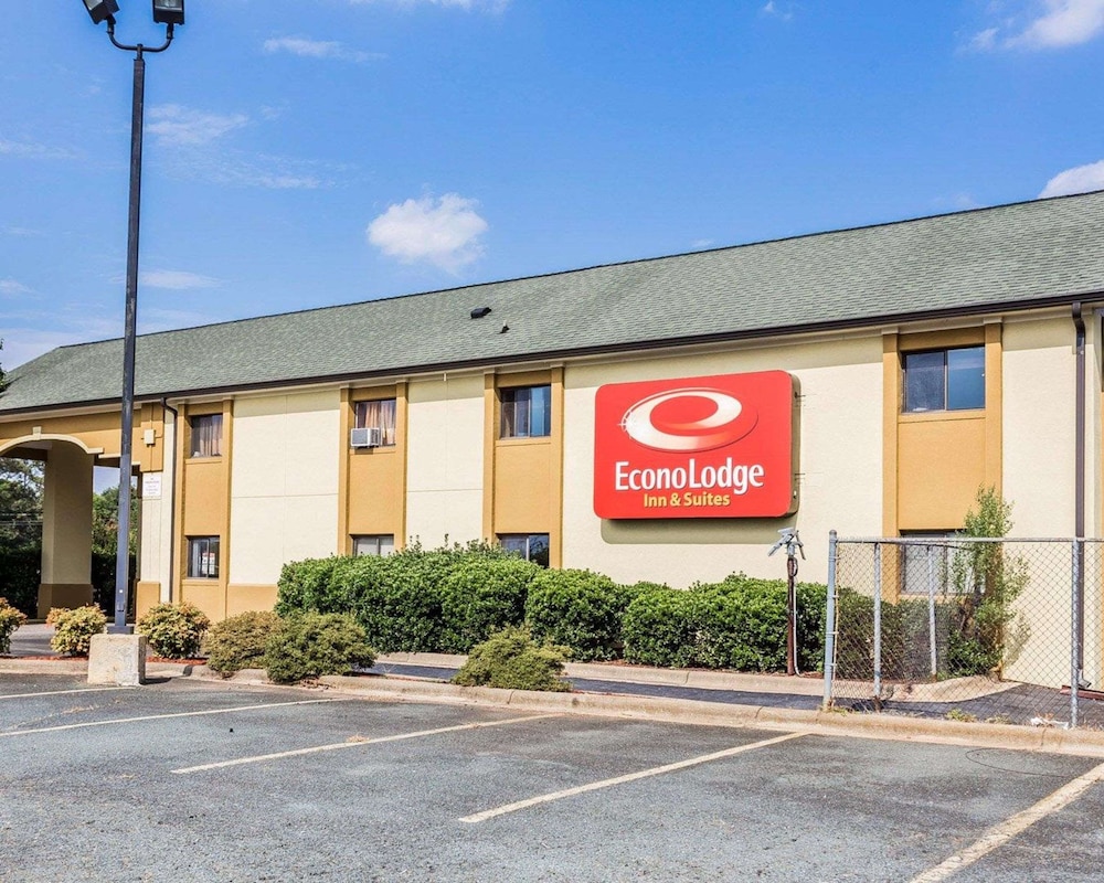 Econo Lodge Inn & Suites Matthews Charlotte - photo 26