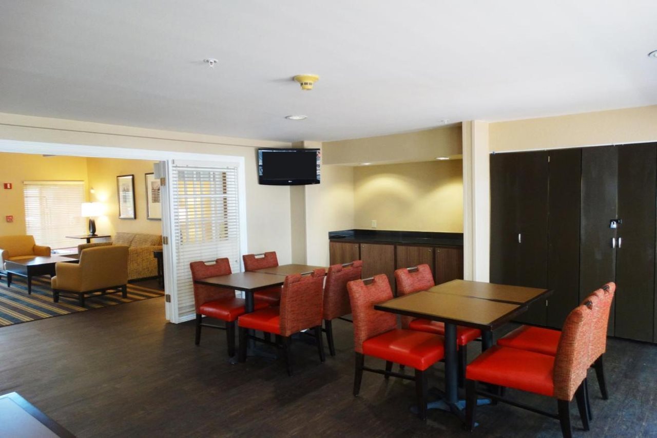 MainStay Suites Raleigh North - photo 31
