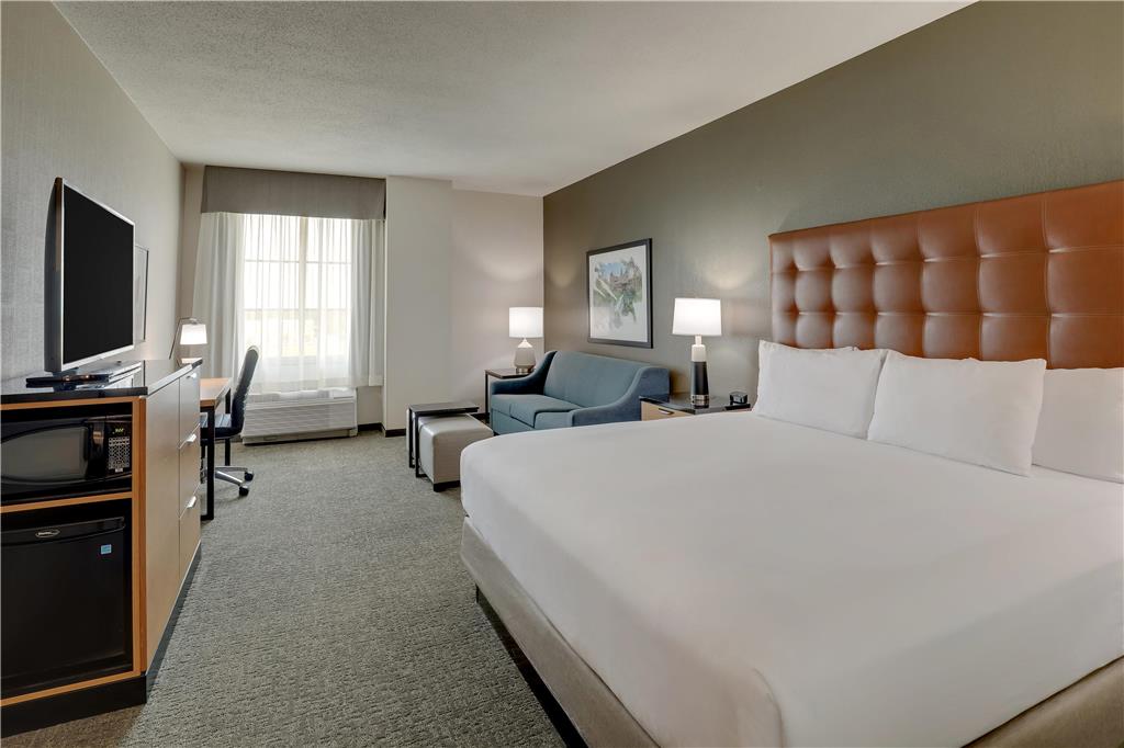 Drury Inn & Suites Dayton North - photo 23