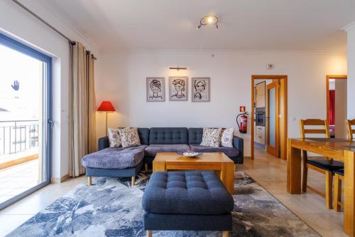 James's Quinta das Palmeiras spacious 2 bedroom apartment in luxury complex walking distance to town and beach — 4-Star Luxury Hotel in Lagos, Portugal