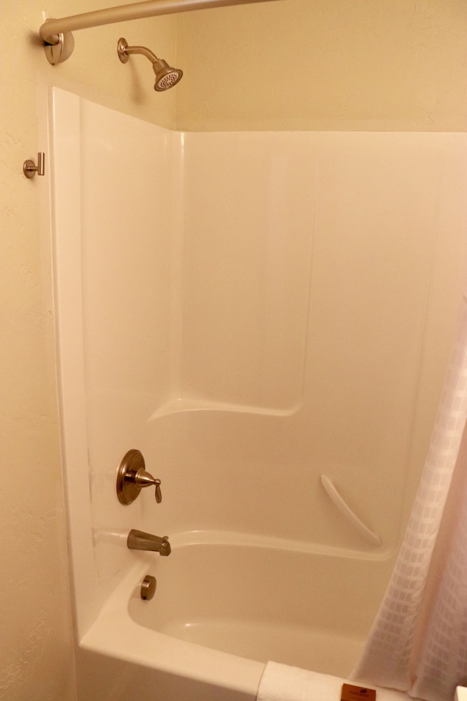 Evergreen Motel - photo 47