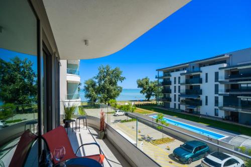 MyFlat Wave Botanic Apartment — 4-Star Luxury Hotel in Siofok, Hungary