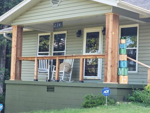 My Hideaways Serinity Hill in Holland, United States