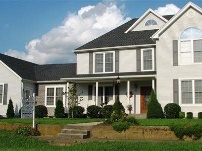 The Hill House Bed & Breakfast — 4-Star Luxury Hotel in Loretto, United States