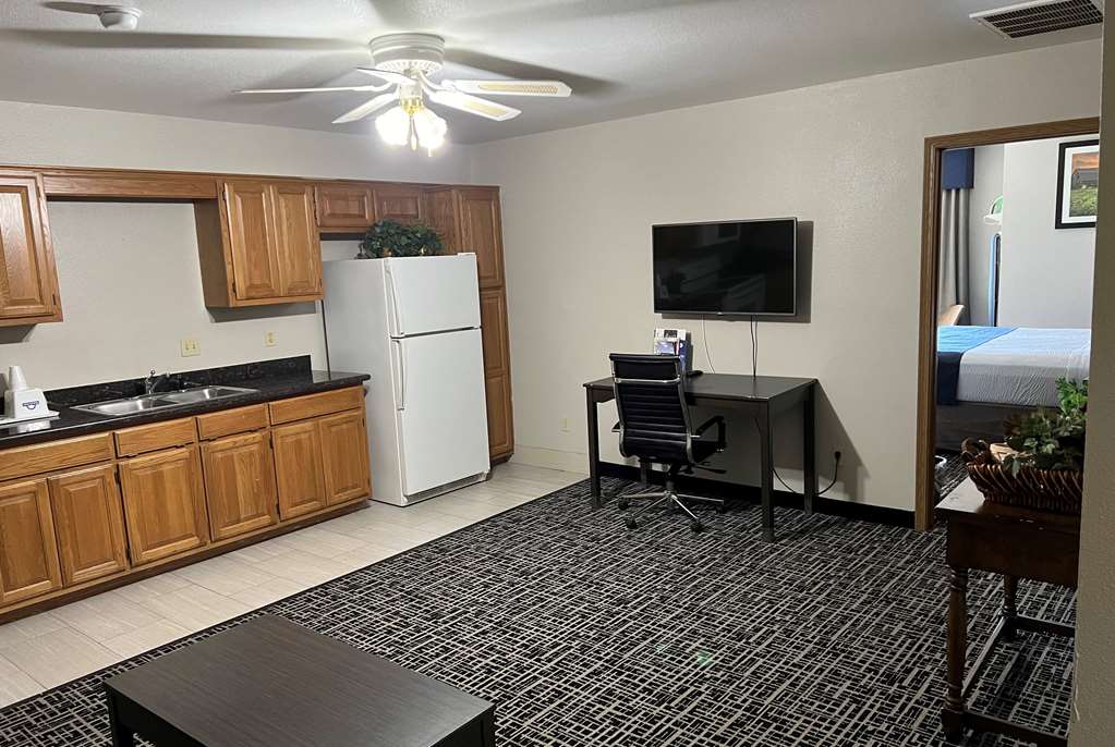 Days Inn by Wyndham Grove - photo 14