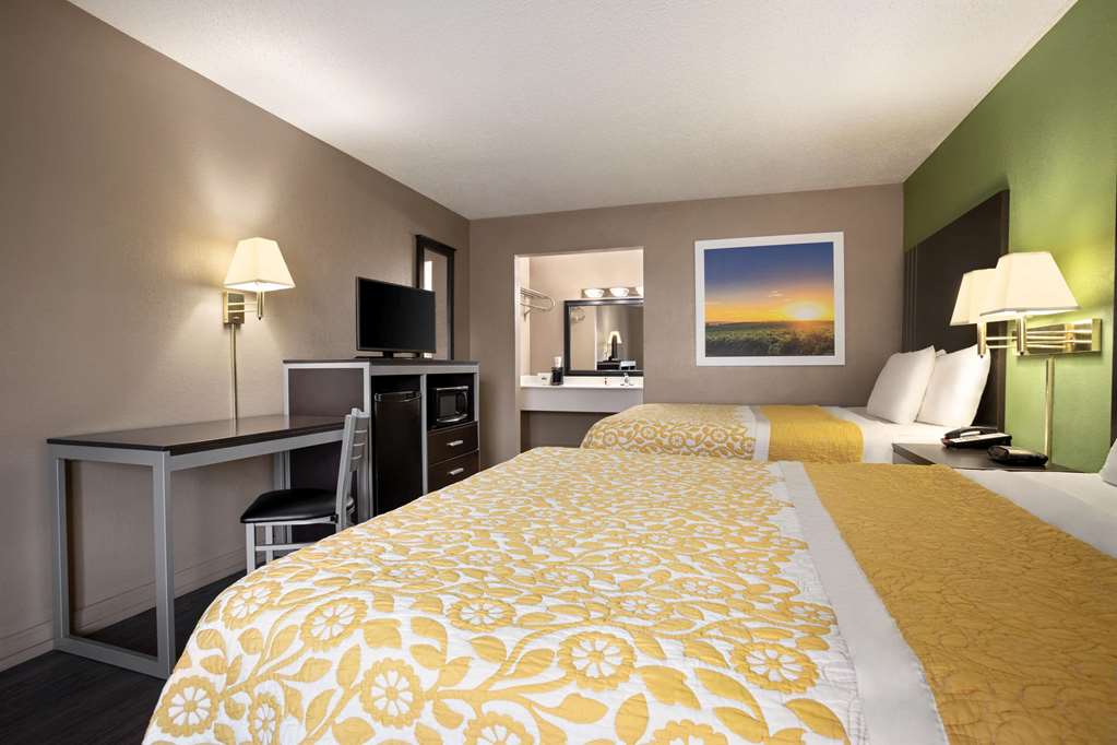 Days Inn by Wyndham Hardeeville I 95 State Line - photo 19