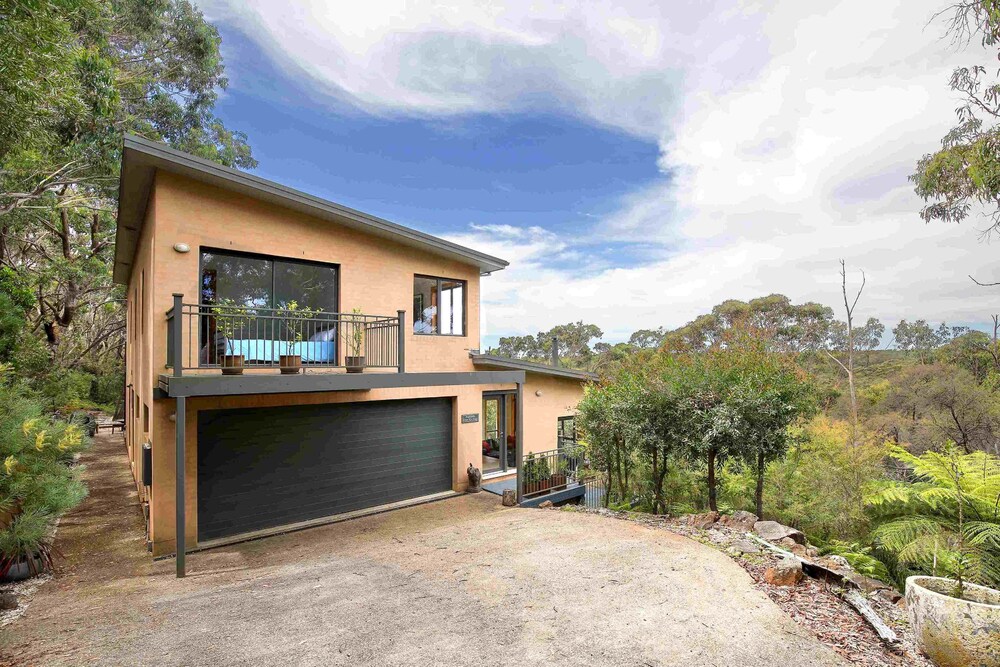 Postcards From The Edge in Blackheath, Australia