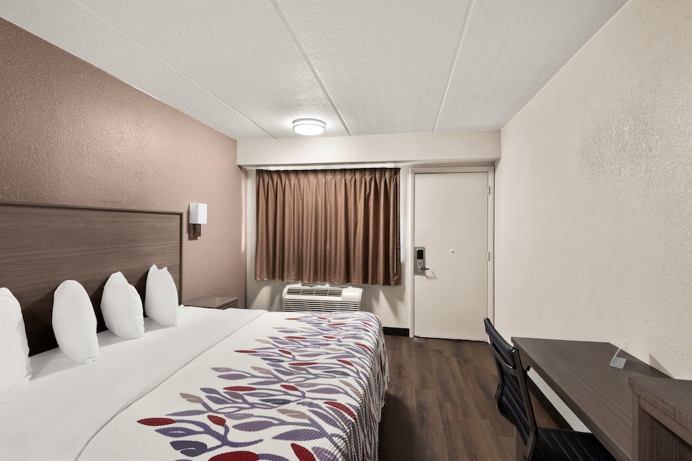 Red Roof Inn Binghamton Johnson City - photo 4