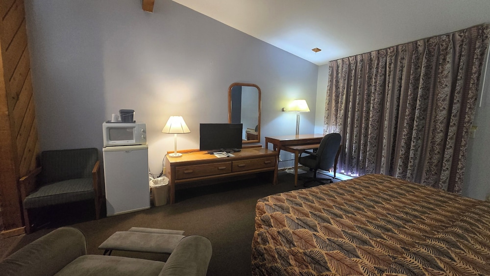 Timber Inn - photo 4