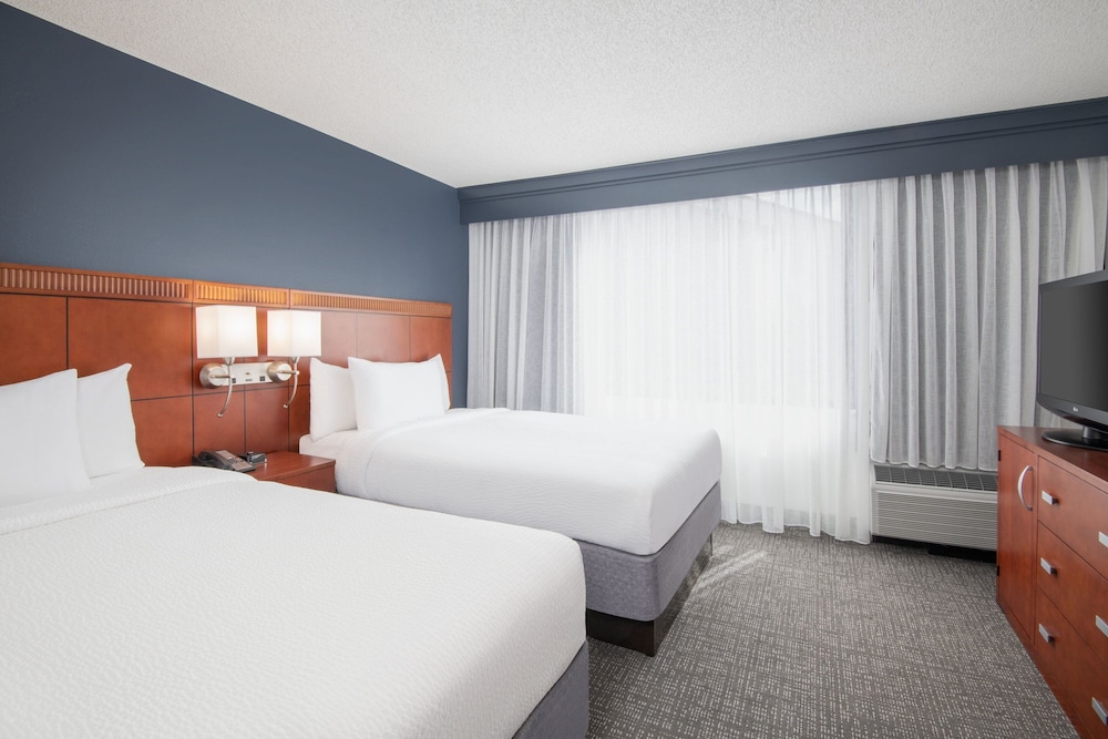 Courtyard Augusta Marriott - photo 11