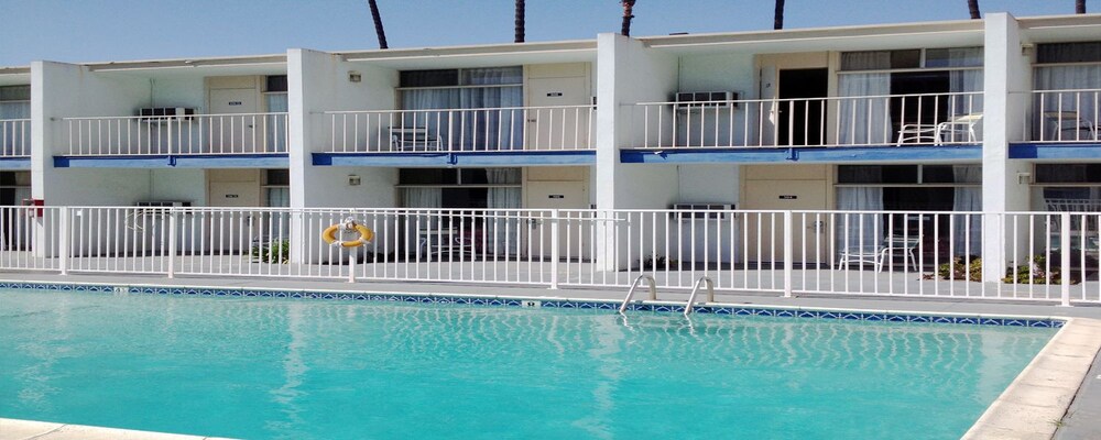 Inn Of Long Beach - photo 23