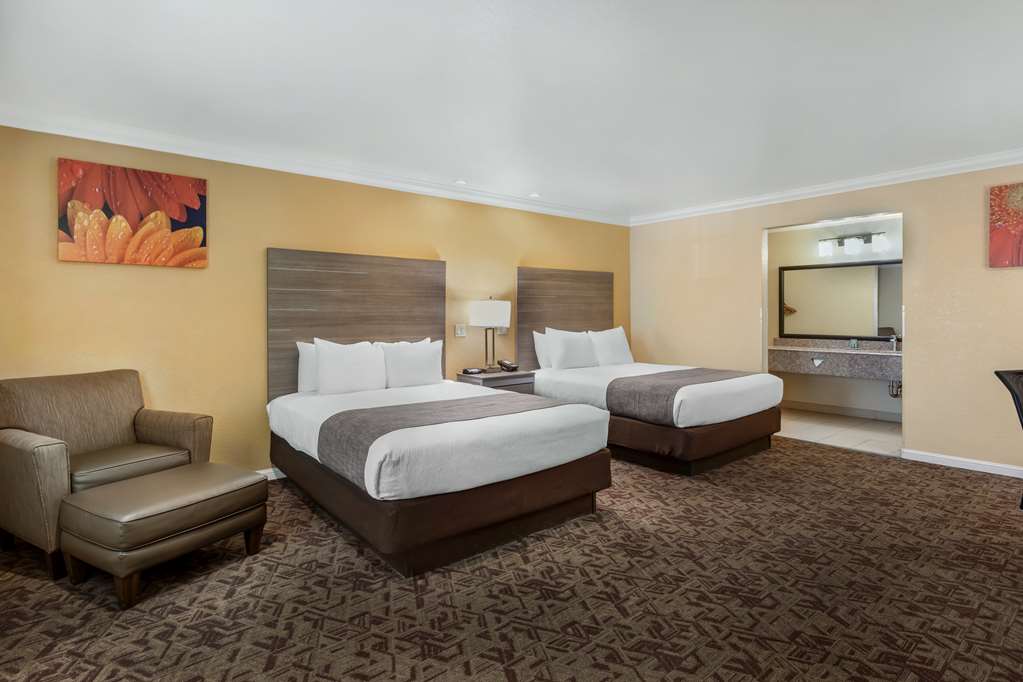 Best Western Hanford Inn - photo 17