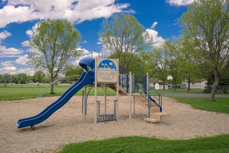 Super 8 by Wyndham Willmar — Willmar — photo 4