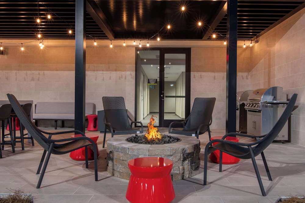 Home2 Suites by Hilton Jacksonville Downtown - photo 48