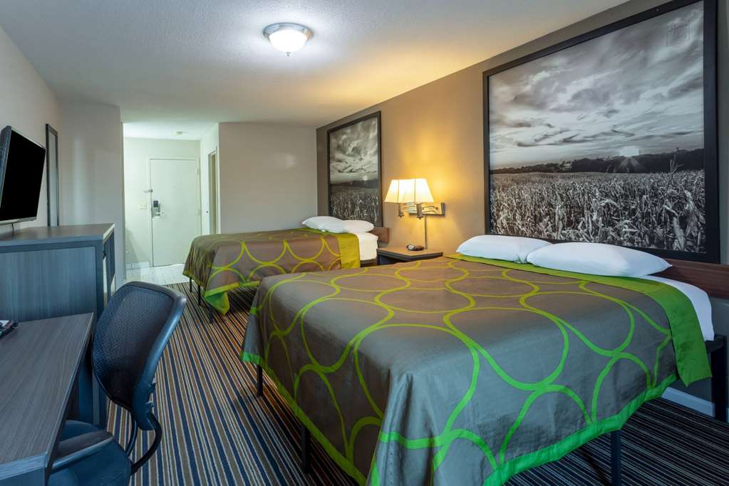 Super 8 by Wyndham Missouri Valley - photo 25