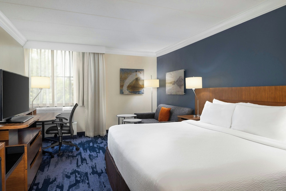 Fairfield by Marriott Inn & Suites Herndon Reston - photo 8