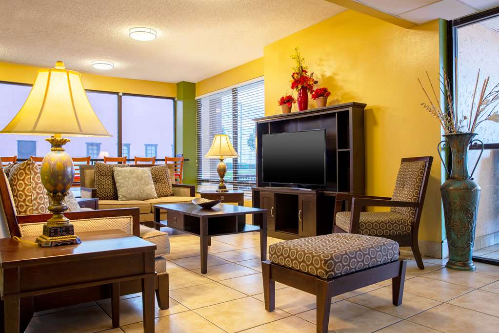 Quality Inn at Arlington Highlands - photo 9