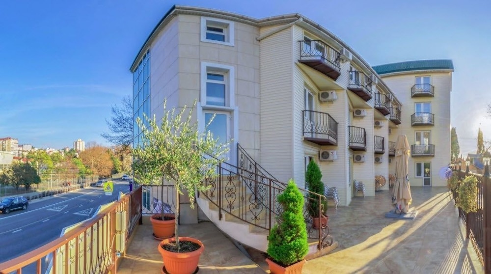 Hotel Oazis - last minute hotel in Sochi