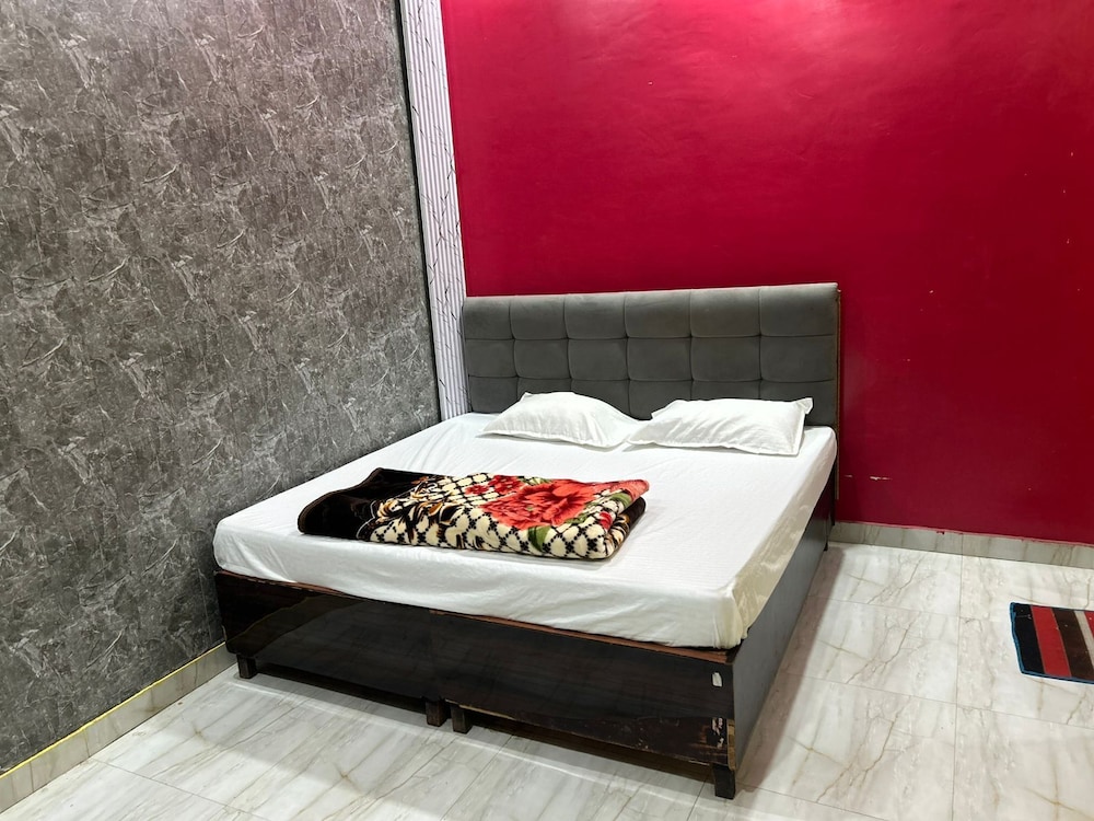 Neelkanth Residency - last minute hotel in Varanasi
