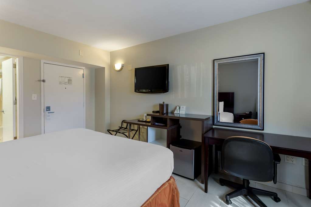 Best Western Plus Brooklyn Bay Hotel - photo 34