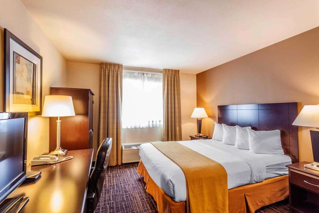 Quality Inn Near Seattle Premium Outlets - photo 8