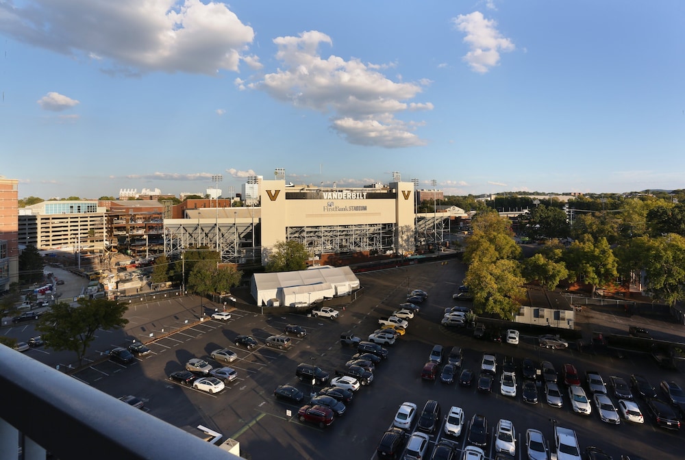 Holiday Inn Nashville Vanderbilt by IHG - photo 77